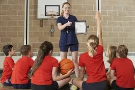 德天空：曼联已向莱比锡明确表示，他们仍在对谢什科的竞争中